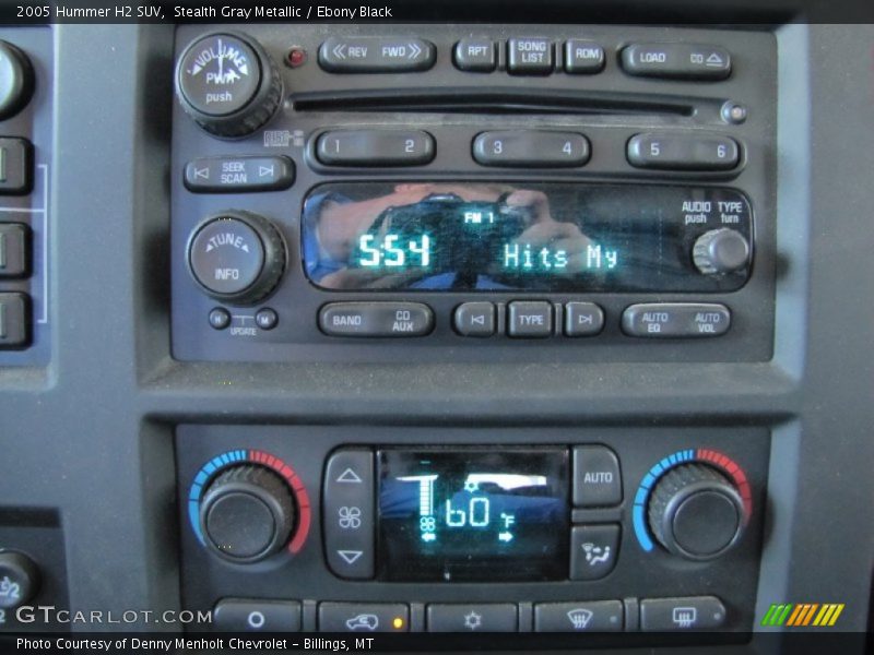 Controls of 2005 H2 SUV