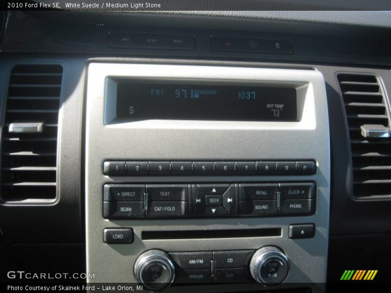 White Suede / Medium Light Stone 2010 Ford Flex SE