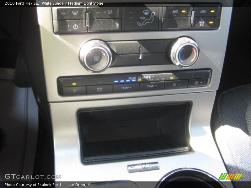 White Suede / Medium Light Stone 2010 Ford Flex SE