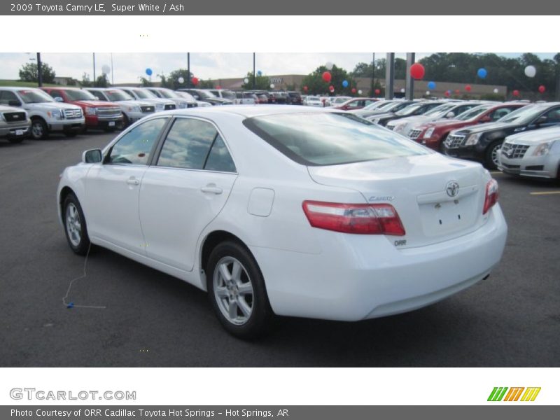 Super White / Ash 2009 Toyota Camry LE