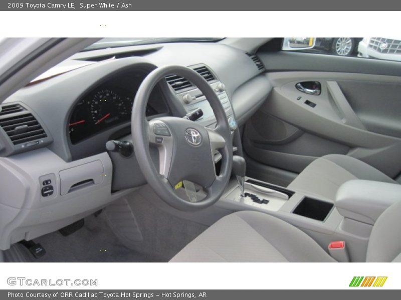 Super White / Ash 2009 Toyota Camry LE