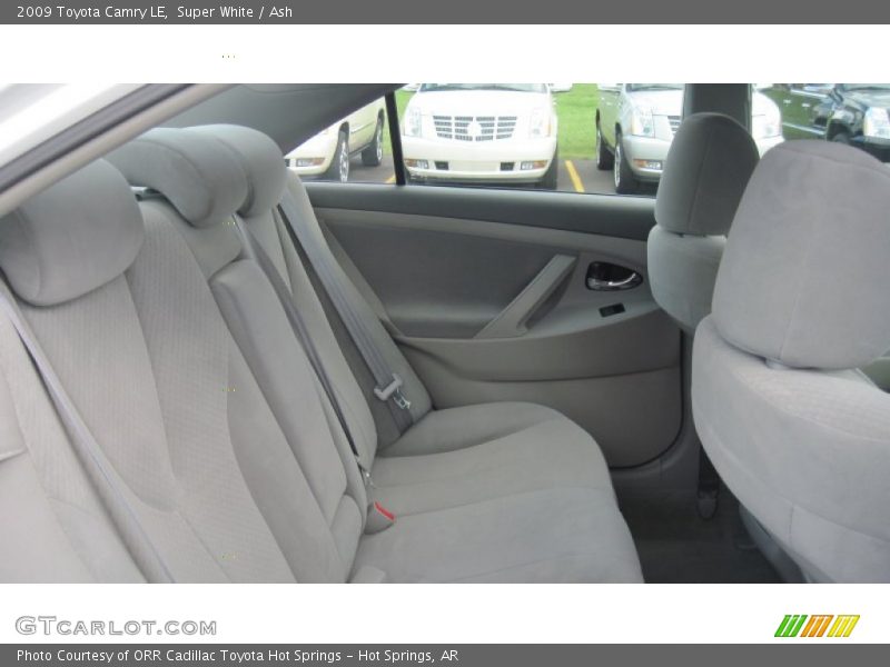 Super White / Ash 2009 Toyota Camry LE