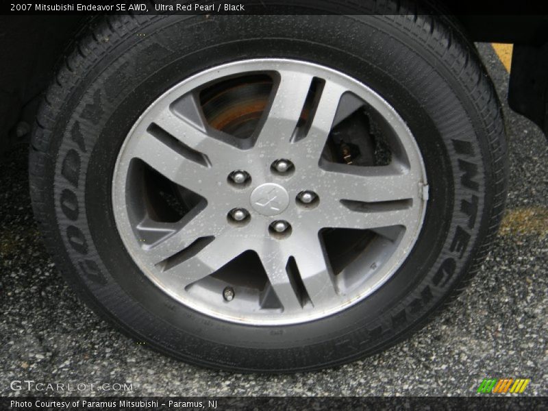 Ultra Red Pearl / Black 2007 Mitsubishi Endeavor SE AWD