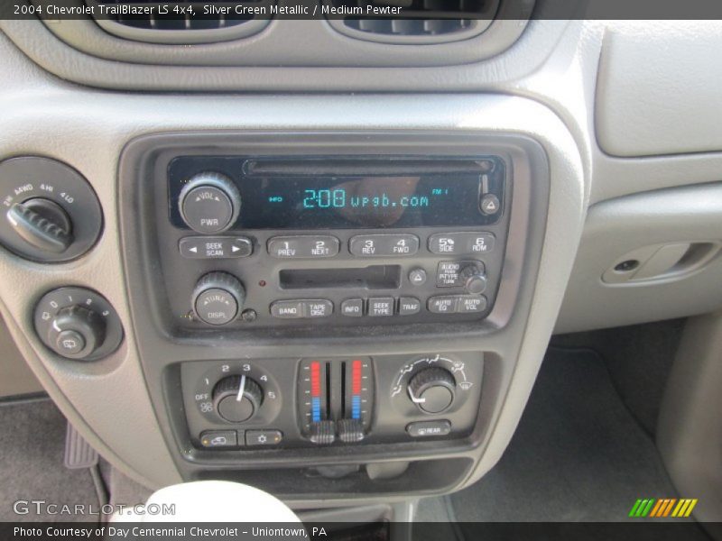 Silver Green Metallic / Medium Pewter 2004 Chevrolet TrailBlazer LS 4x4