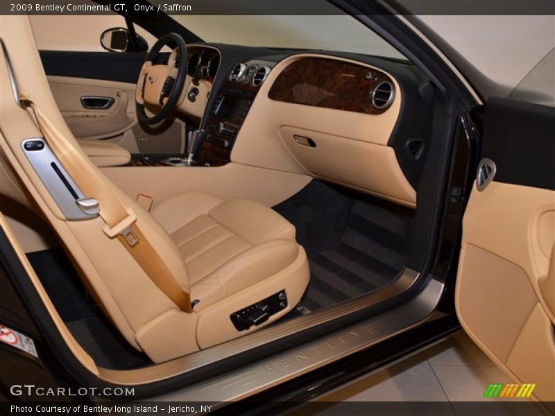 Onyx / Saffron 2009 Bentley Continental GT