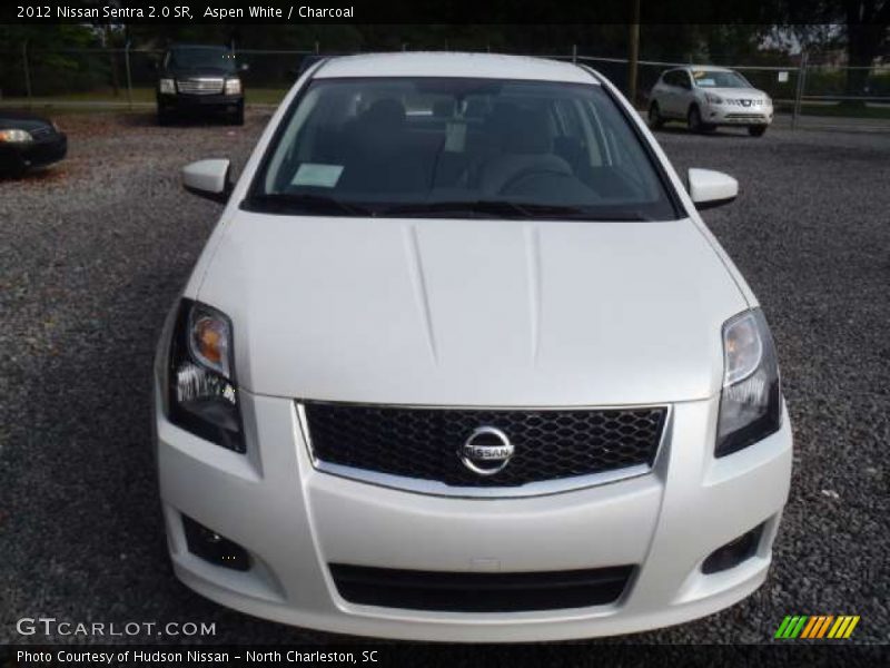 Aspen White / Charcoal 2012 Nissan Sentra 2.0 SR