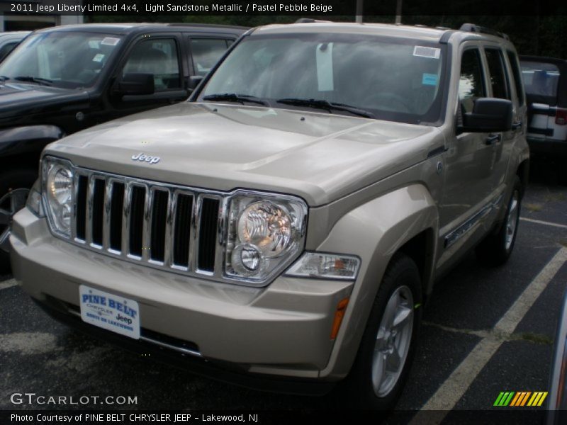 Light Sandstone Metallic / Pastel Pebble Beige 2011 Jeep Liberty Limited 4x4