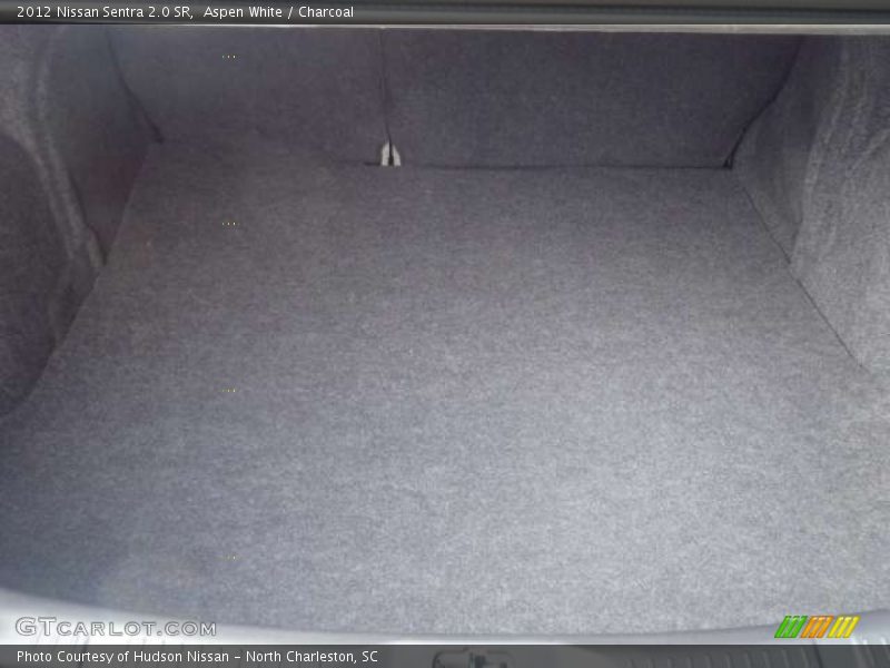 Aspen White / Charcoal 2012 Nissan Sentra 2.0 SR