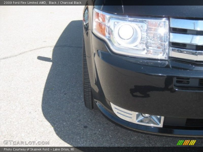 Black / Charcoal Black 2009 Ford Flex Limited AWD