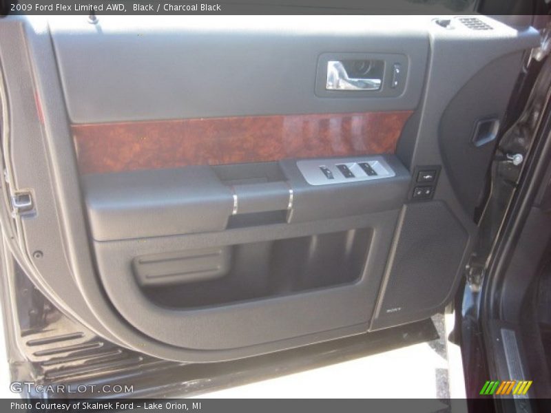 Black / Charcoal Black 2009 Ford Flex Limited AWD