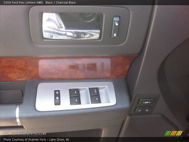 Black / Charcoal Black 2009 Ford Flex Limited AWD
