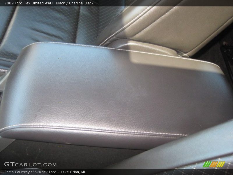 Black / Charcoal Black 2009 Ford Flex Limited AWD