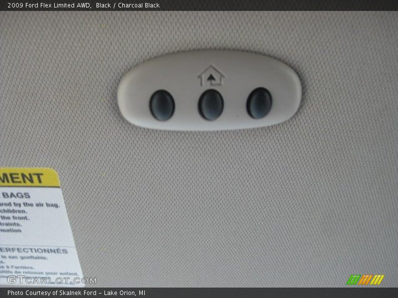 Black / Charcoal Black 2009 Ford Flex Limited AWD