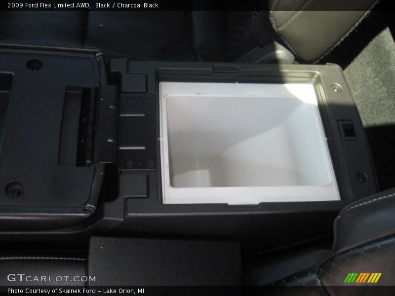 Black / Charcoal Black 2009 Ford Flex Limited AWD