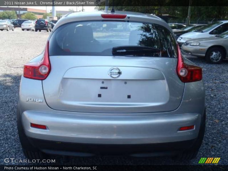 Chrome Silver / Black/Silver Trim 2011 Nissan Juke S