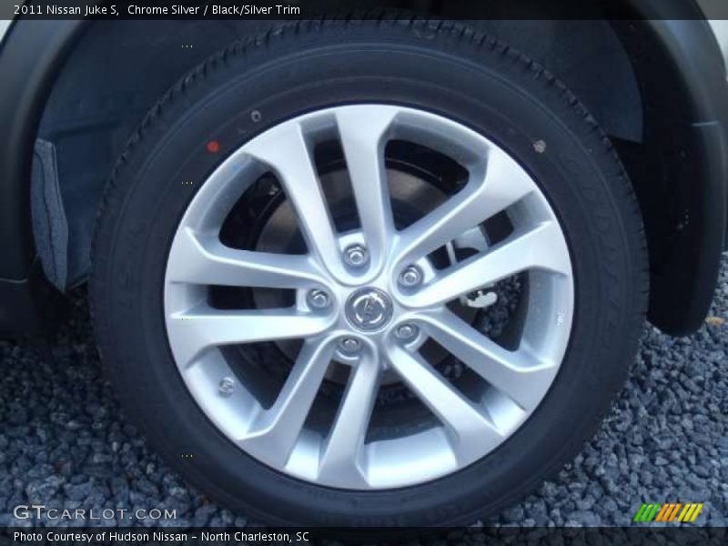 Chrome Silver / Black/Silver Trim 2011 Nissan Juke S