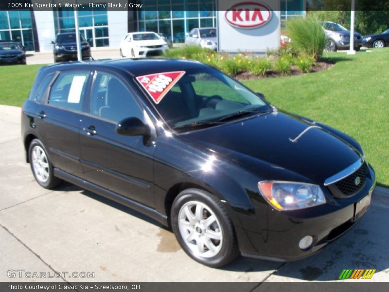 Ebony Black / Gray 2005 Kia Spectra 5 Wagon