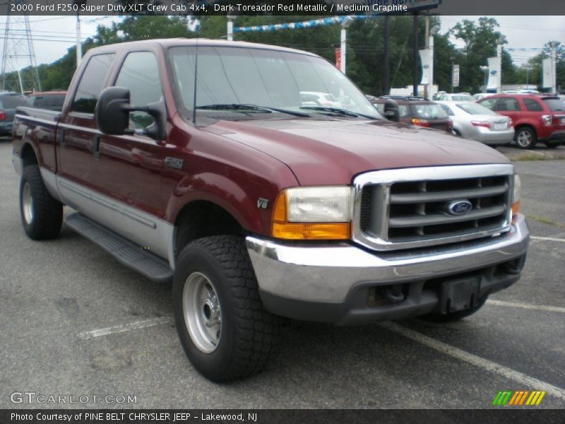 Dark Toreador Red Metallic / Medium Graphite 2000 Ford F250 Super Duty XLT Crew Cab 4x4