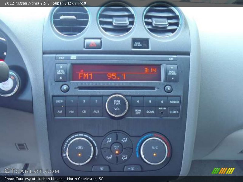 Super Black / Frost 2012 Nissan Altima 2.5 S