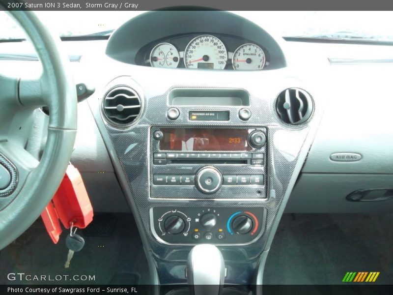 Controls of 2007 ION 3 Sedan