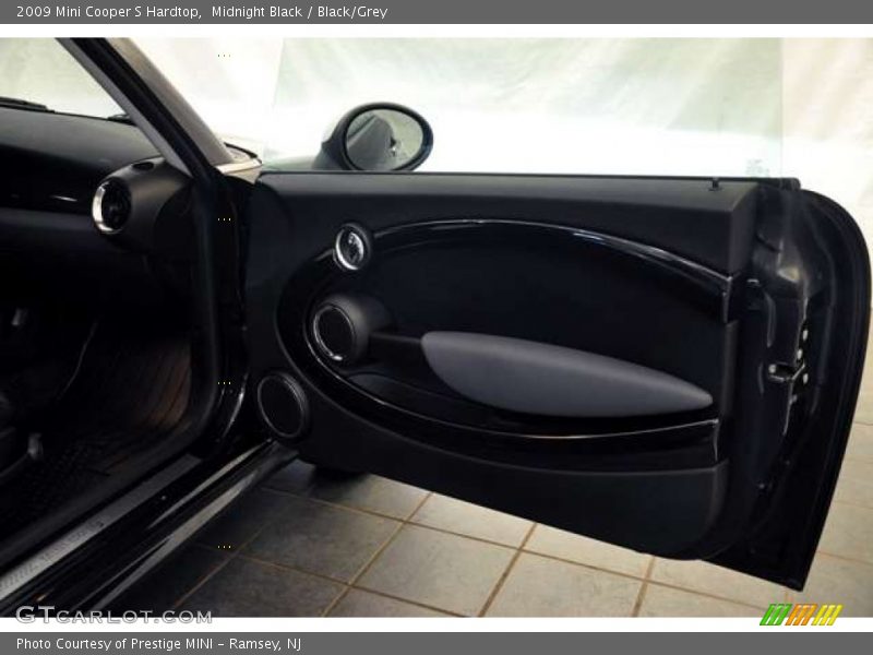 Midnight Black / Black/Grey 2009 Mini Cooper S Hardtop
