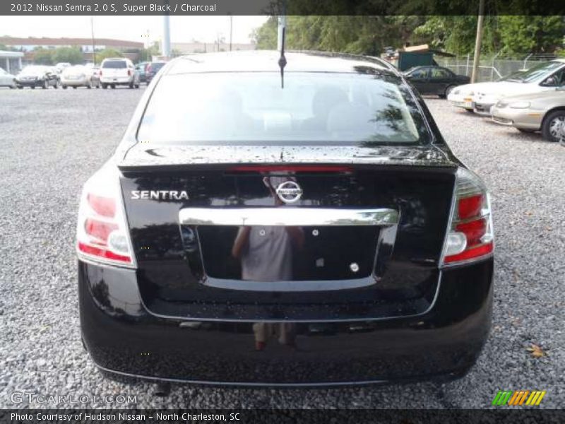 Super Black / Charcoal 2012 Nissan Sentra 2.0 S