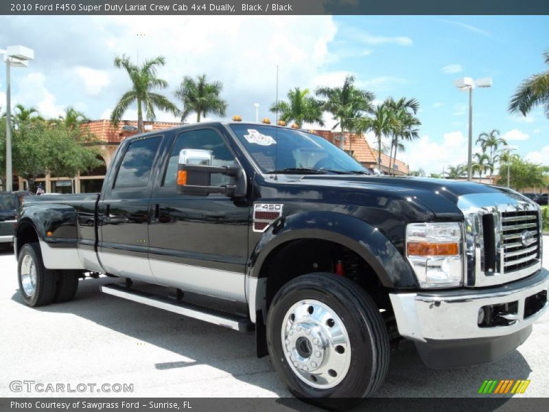 Front 3/4 View of 2010 F450 Super Duty Lariat Crew Cab 4x4 Dually