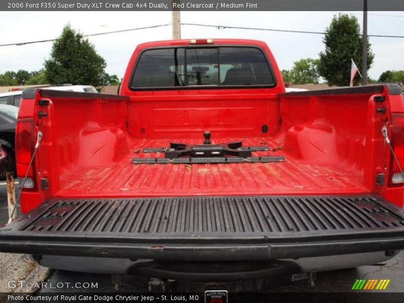 Red Clearcoat / Medium Flint 2006 Ford F350 Super Duty XLT Crew Cab 4x4 Dually
