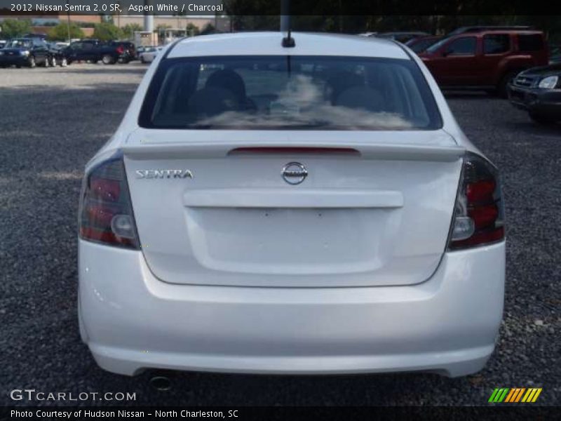 Aspen White / Charcoal 2012 Nissan Sentra 2.0 SR