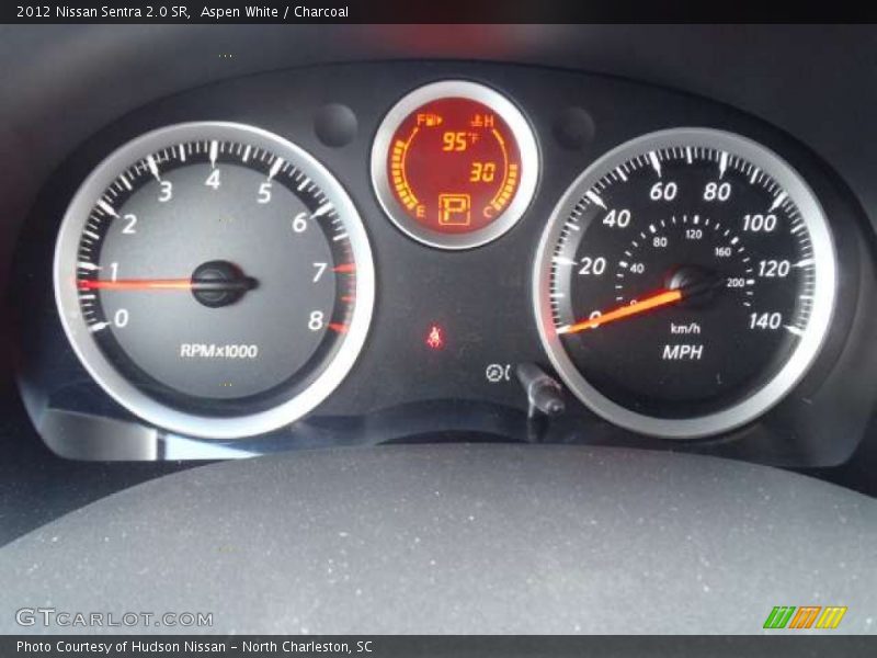 Aspen White / Charcoal 2012 Nissan Sentra 2.0 SR
