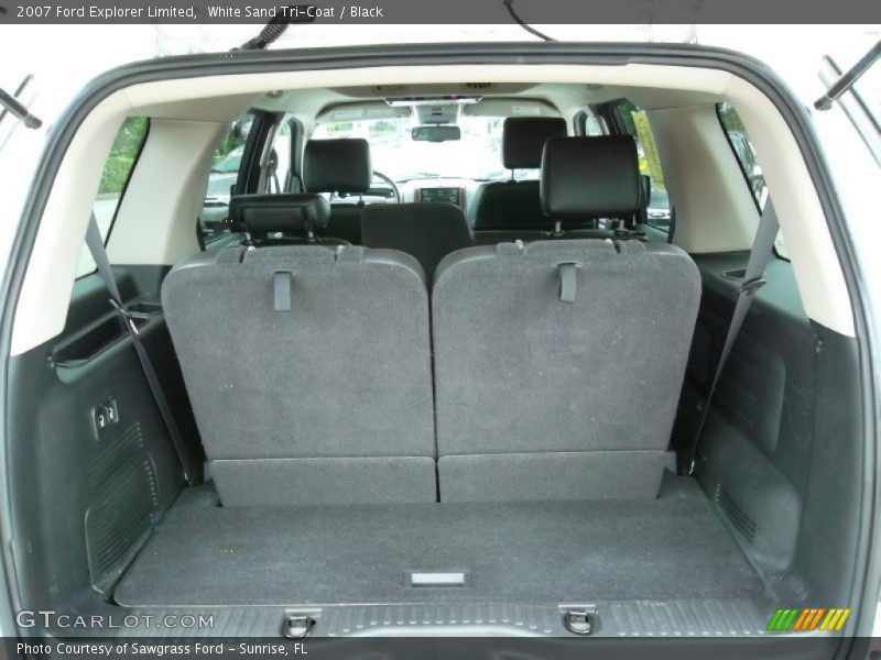  2007 Explorer Limited Trunk