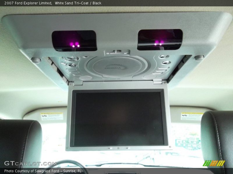 White Sand Tri-Coat / Black 2007 Ford Explorer Limited