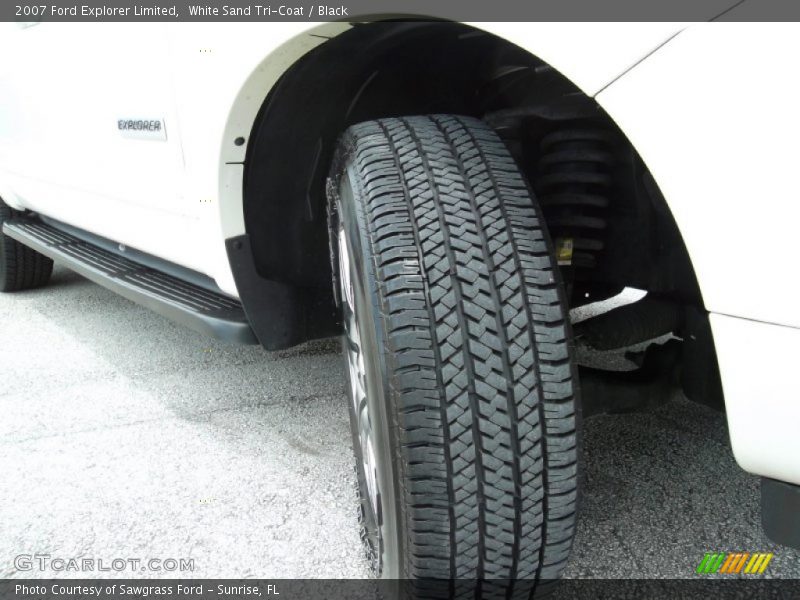 White Sand Tri-Coat / Black 2007 Ford Explorer Limited