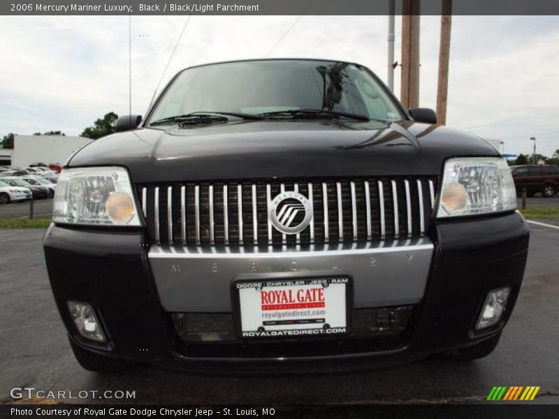 Black / Black/Light Parchment 2006 Mercury Mariner Luxury
