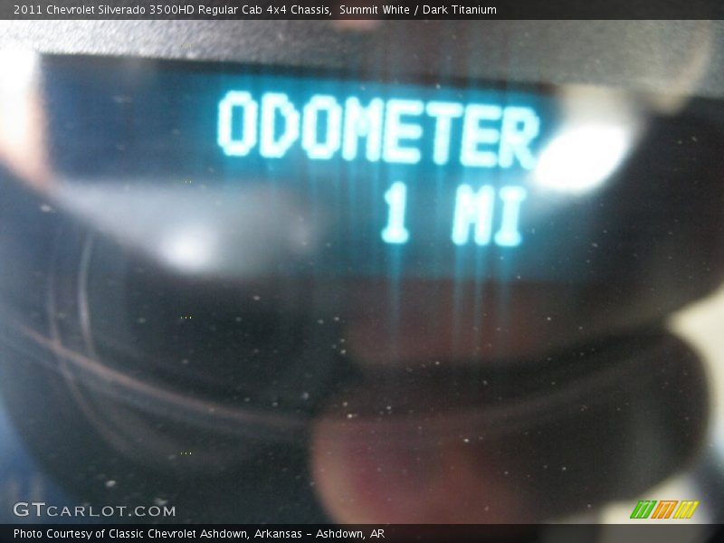 Summit White / Dark Titanium 2011 Chevrolet Silverado 3500HD Regular Cab 4x4 Chassis