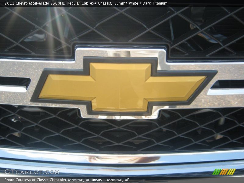  2011 Silverado 3500HD Regular Cab 4x4 Chassis Logo