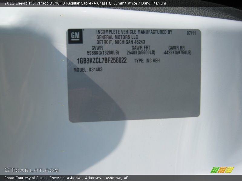Summit White / Dark Titanium 2011 Chevrolet Silverado 3500HD Regular Cab 4x4 Chassis