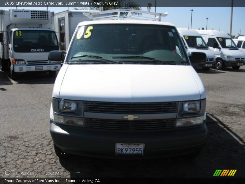 Summit White / Medium Gray 2005 Chevrolet Astro Cargo Van