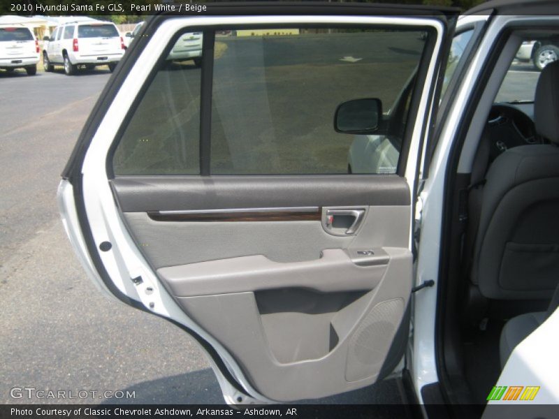 Pearl White / Beige 2010 Hyundai Santa Fe GLS
