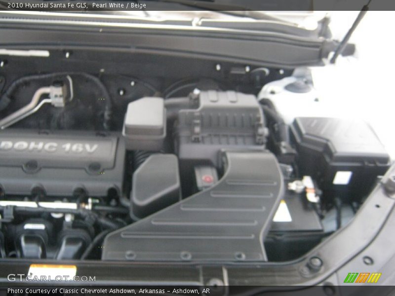 Pearl White / Beige 2010 Hyundai Santa Fe GLS