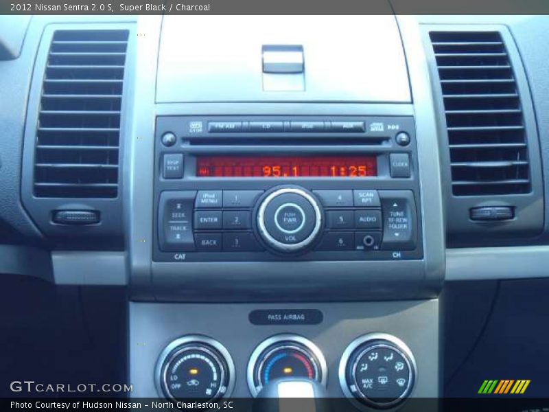 Super Black / Charcoal 2012 Nissan Sentra 2.0 S
