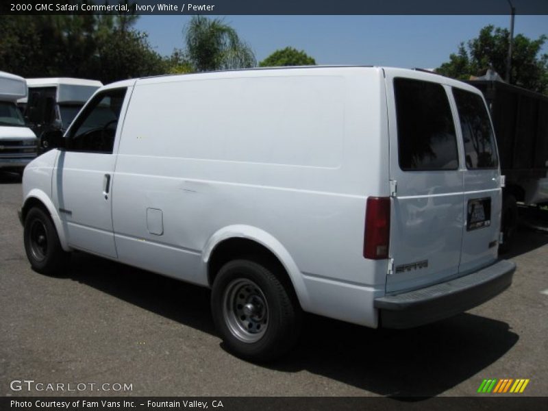 Ivory White / Pewter 2000 GMC Safari Commercial
