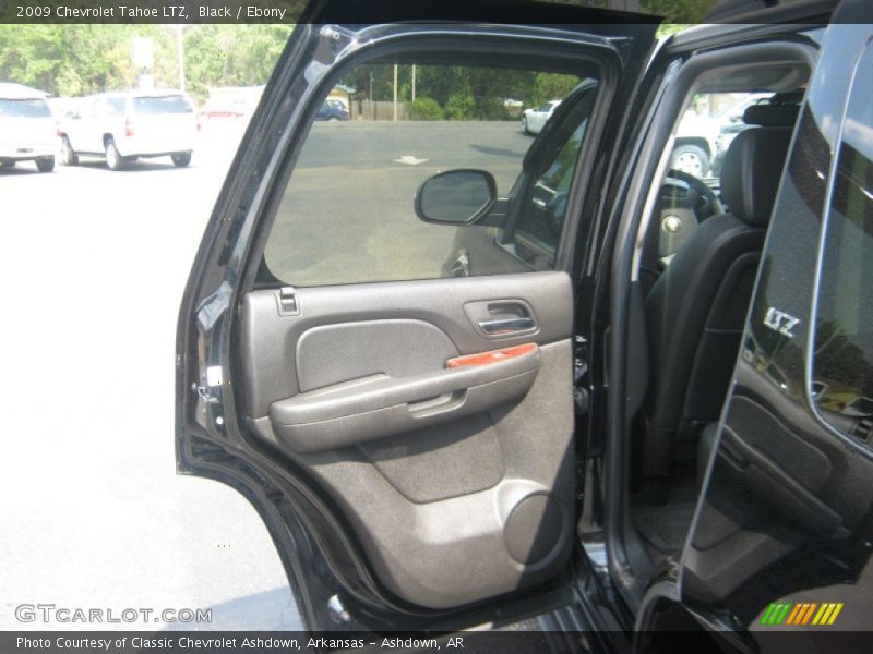 Black / Ebony 2009 Chevrolet Tahoe LTZ