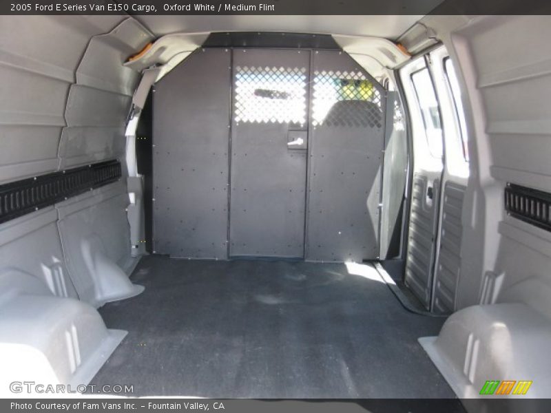 Oxford White / Medium Flint 2005 Ford E Series Van E150 Cargo