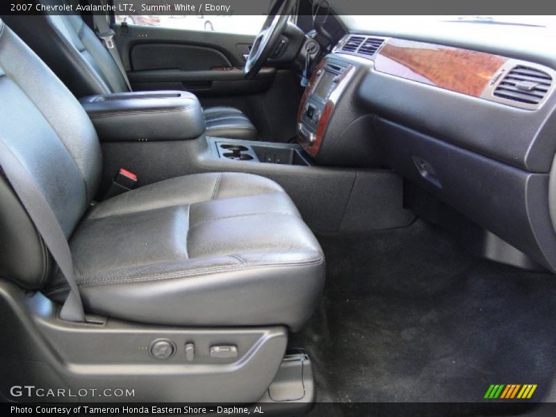  2007 Avalanche LTZ Ebony Interior