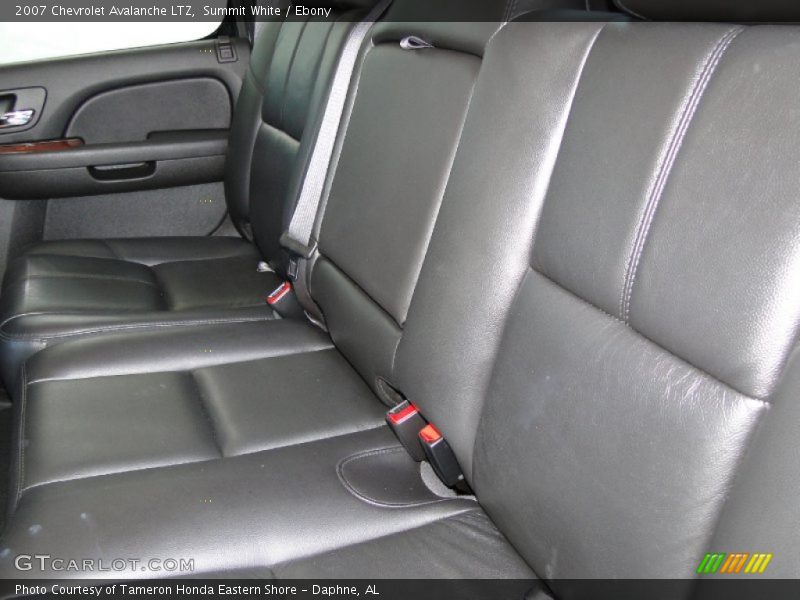 Summit White / Ebony 2007 Chevrolet Avalanche LTZ
