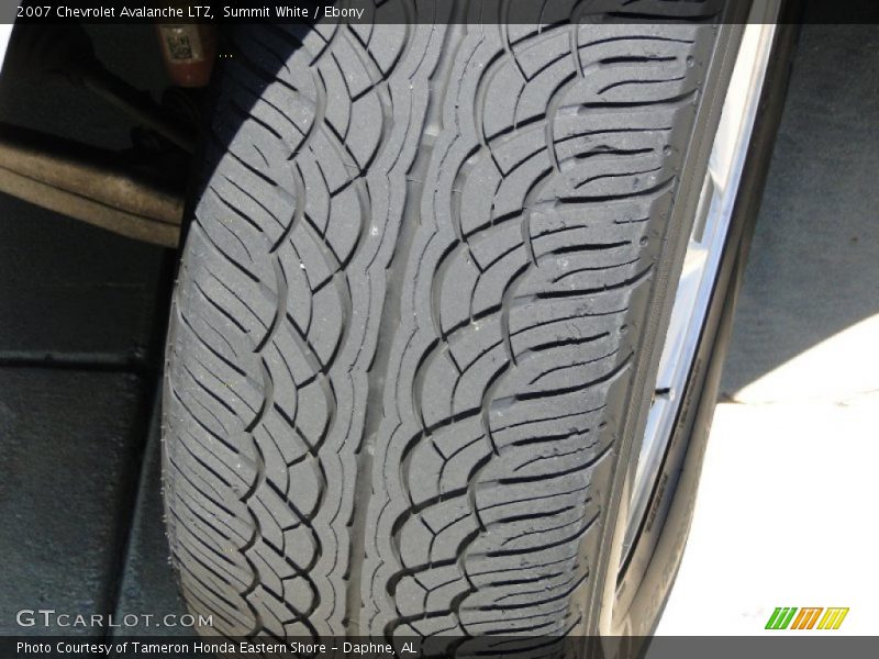 Summit White / Ebony 2007 Chevrolet Avalanche LTZ
