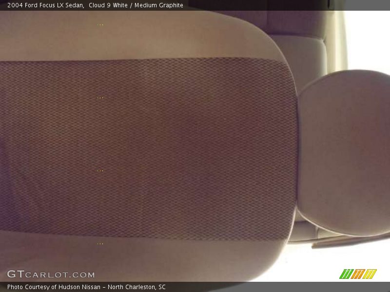 Cloud 9 White / Medium Graphite 2004 Ford Focus LX Sedan