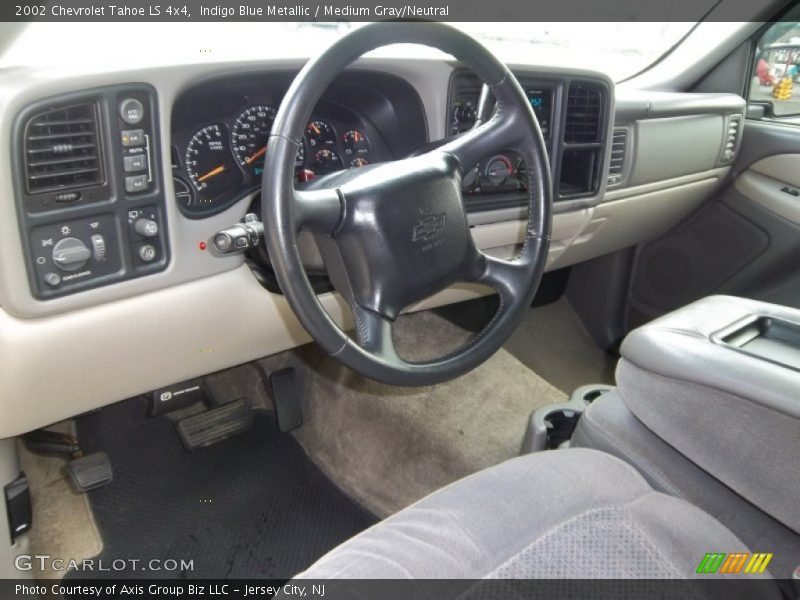 Indigo Blue Metallic / Medium Gray/Neutral 2002 Chevrolet Tahoe LS 4x4