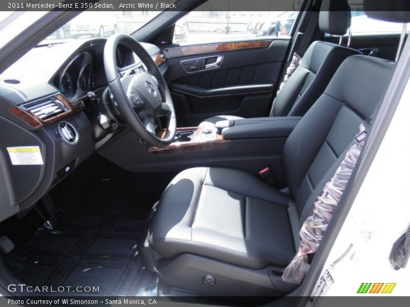 Arctic White / Black 2011 Mercedes-Benz E 350 Sedan